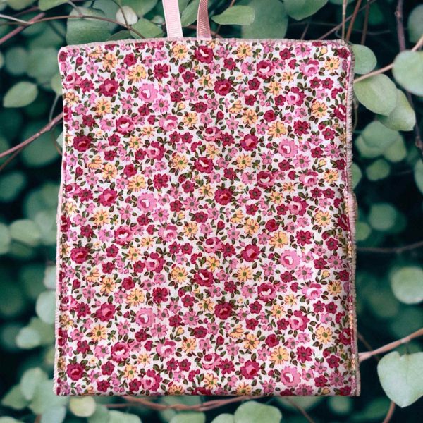Dos pochette à savon coton fleuri bambou - Atelier Julac Dos de la pochette à savon en coton fleuri rose et éponge de bambou Atelier Julac