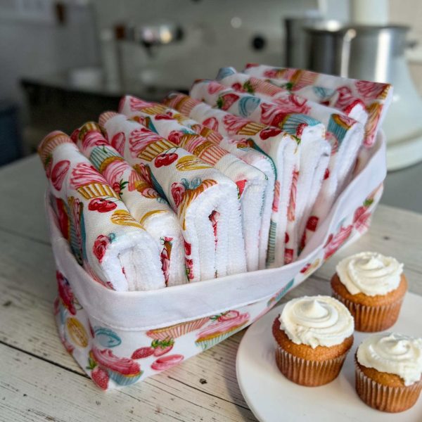 Essuie-tout lavables x10 panier motif Cupcakes Atelier Julac Panier de 10 essuie-tout lavables roulés, motif Cupcakes, en bambou et coton
