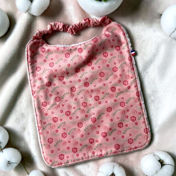 bavoir-tablier-maternelle-bambou-roseraie Tablier bavoir en éponge de bambou motif petites roses pour la maternelle - Atelier Julac