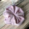 Fleur de douche en bambou rose, douce pour la peau et zéro déchet, l'alternative saine aux fleurs de douche en plastique — Atelier Julac Fleur de douche en bambou rose Atelier Julac, alternative écologique et douce à la fleur de douche en plastique