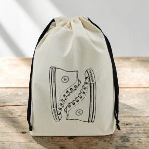 Sac à chaussures baskets motif converses en coton écru - MOONLAC
