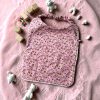 tablier-bavoir-maternelle-bambou-liberty-rose Tablier bavoir en éponge de bambou motif fleuri façon Liberty rose pour la maternelle - Atelier Julac
