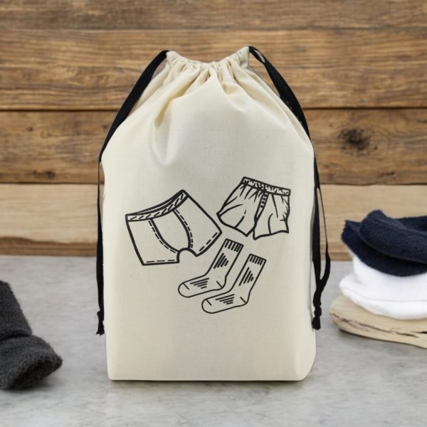 Sac de rangement homme caleçons chaussettes organisation valise Sac de rangement homme pour caleçons et chaussettes en coton écru, organisation valise, Atelier Julac